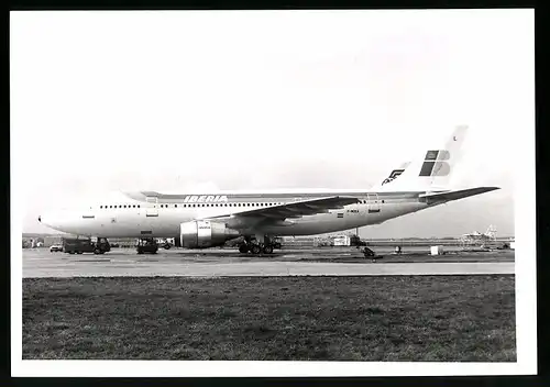 Fotografie Flugzeug Airbus, Passagierflugzeug der Iberia, Kennung F-WZEA