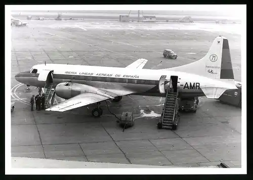 Fotografie Flugzeug Convair, Passagierflugzeug der Iberia, Kennung EC-AMR