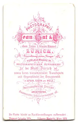 Fotografie Jean Gut & Cie., Zürich, Junge Dame mit Kragenbrosche