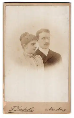 Fotografie F. Herrfurth, Merseburg, Portrait eines Paares