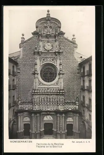 AK Montserrat, Fachada de la Basilica