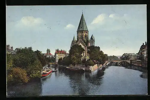 AK Metz, Blick auf die Stadtkirche mit Brücken und Booten