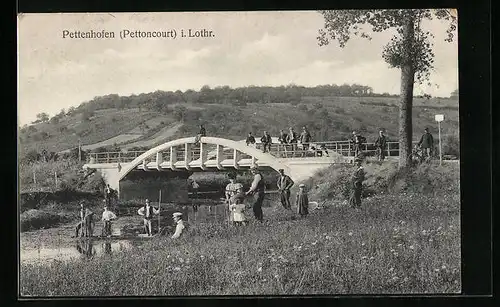 AK Pettenhofen, Panorama mit Brücke