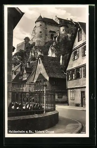 AK Heidenheim a. Bz., Hintere Gasse mit Burg