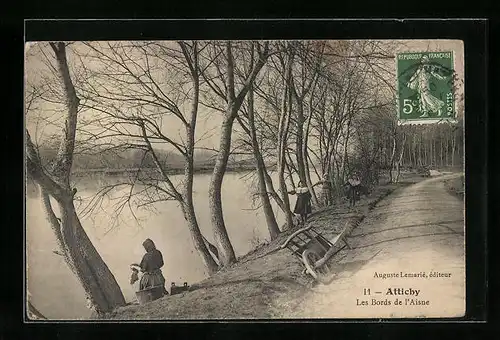 AK Attichy, les Bords de l'Aisne