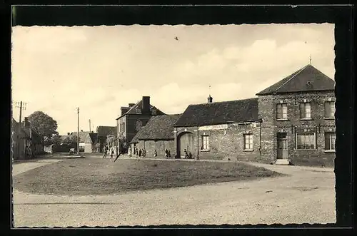 AK St-Germain-la-Poterie, la Place