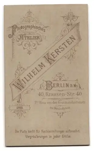 Fotografie Wilhelm Kersten, Berlin, Krausenstr. 40, Portrait charmanter junger Mann mit Oberlippenbart