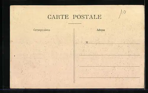 AK Domart-en-Ponthieu, les Halles