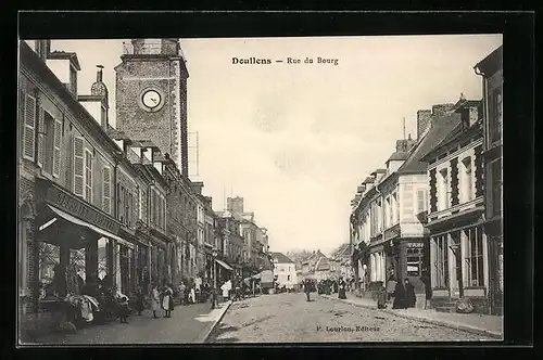 AK Doullens, Rue du Bourg, Maison Dessaint