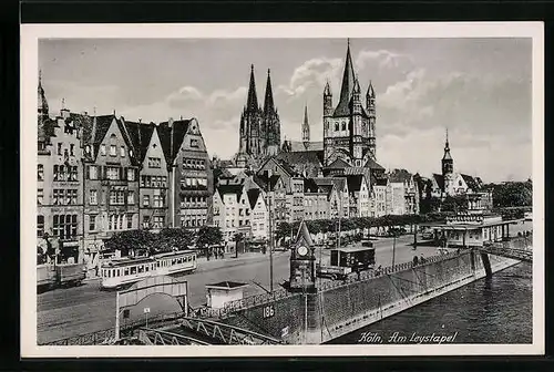 AK Köln am Rhein, eine Strassenbahn am Leystapel, Domblick