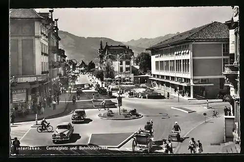 AK Interlaken, Blick auf den Centralplatz und in die Bahnhofstrasse