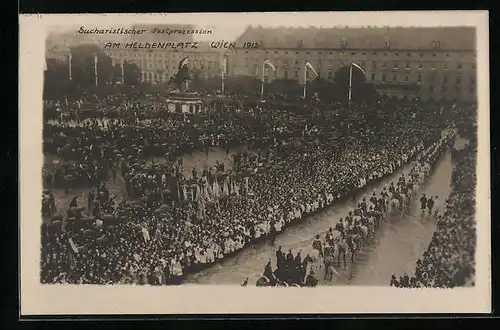 AK Wien, Eucharistische Festprozession 1912, Versammlung der Gläubigen auf dem Heldenplatz