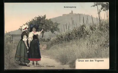 AK Strassburg i. E., zwei Frauen in Tracht blicken zur Hohkönigsburg