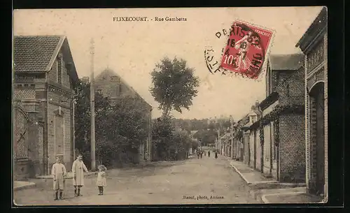 AK Flixecourt, Rue Gambetta