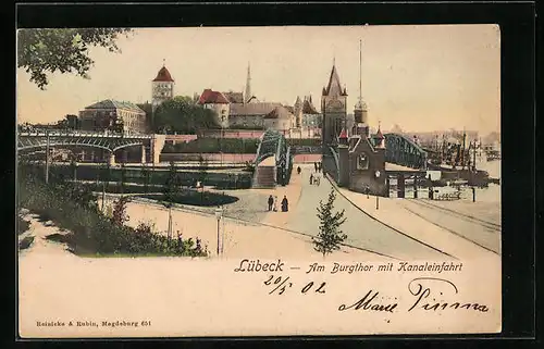 AK Lübeck, am Burgthor mit der Kanaleinfahrt