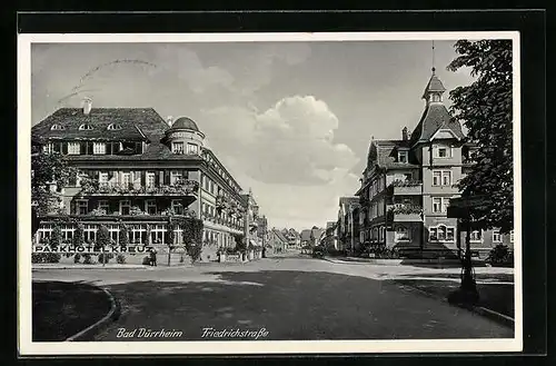 AK Bad Dürrheim, Friedrichstrasse mit Parkhotel Kreuz und Kurhaus Waldblick