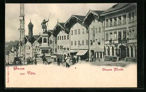 AK Bad Tölz, Oberer Markt, Passanten am Denkmal