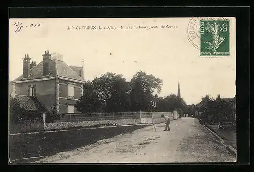 AK Montrieux, Entrée du bourg, Route de Vernou