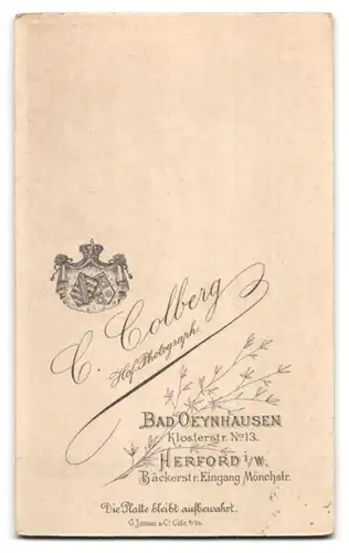 Fotografie C. Colberg, Bad Oeynhausen, Klosterstr. 13, Junges Paar in hübscher Kleidung