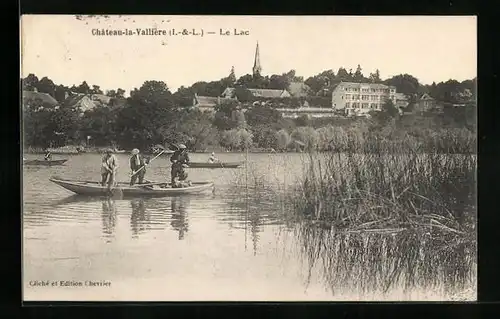 AK Chateau-la-Vallière, Le Lac, See mit Anglern