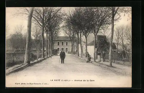 AK La Haye, Avenue de la Gare, Bahnhof