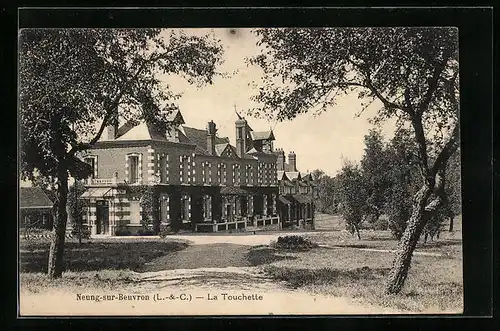 AK Neung-sur-Beuvron, La Touchette