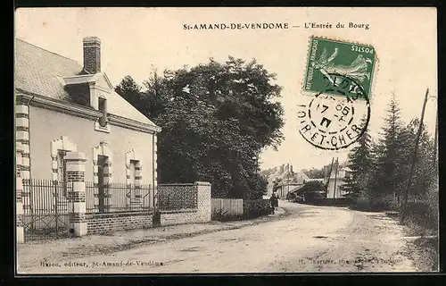 AK Saint-Amand-De-Vendome, L`Entree du Bourg