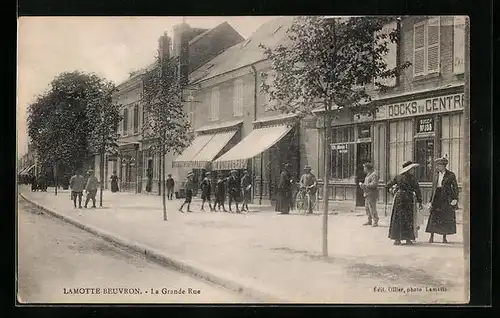 AK La Motte-Beuvron, La Grande Rue