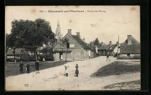 AK Chaumont-sur-Tharonne, Entrée du Bourg