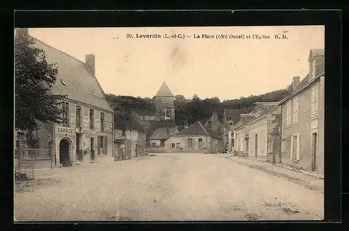 AK Lavardin, La Place et l`Eglise