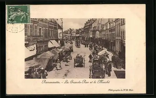 AK Romorantin, La Grande-Rue et le Marché