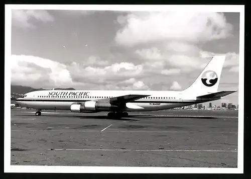 Fotografie Flugzeug Boeing 707, Passagierflugzeug der South Pacific, Kennung NI46SP