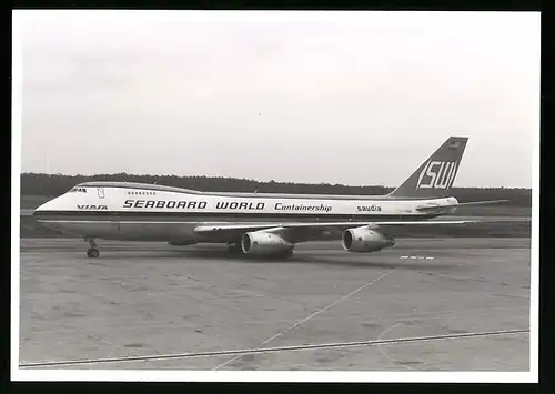 Fotografie Flugzeug Boeing 747 Jumbojet, Frachtflugzeug der Seabord World Containership, Kennung N7015W