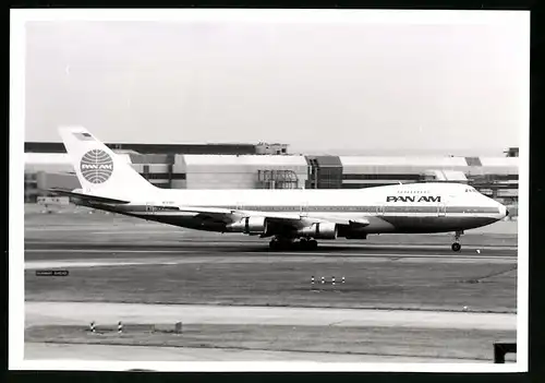 Fotografie Flugzeug Boeing 747 Jumbojet der Pan Am, Kennung N747BH