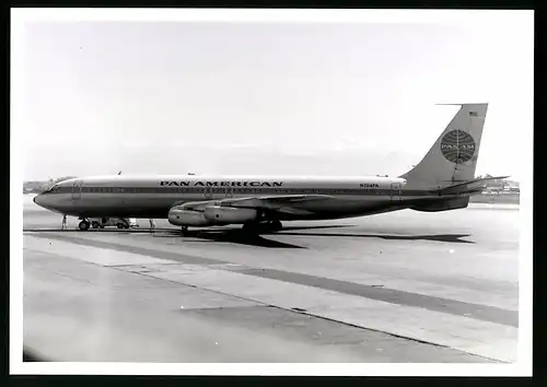 Fotografie Flugzeug Boeing 707, Passagierflugzeug der Pan American, Kennung N704PA