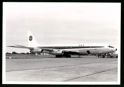 Fotografie Flugzeug Boeing 707, Passagierflugzeug der SLA, Kennung J6-SLF