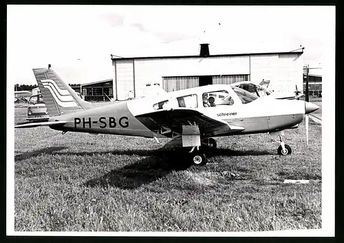 Fotografie Flugzeug Niederdecker, Schreiner Airways, Kennung PH-SBG