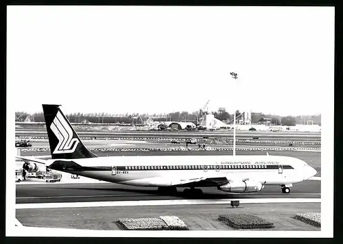 Fotografie Flugzeug Boeing 707, Passagierflugzeug der Singapore Airlines, Kennung 9V-BEX