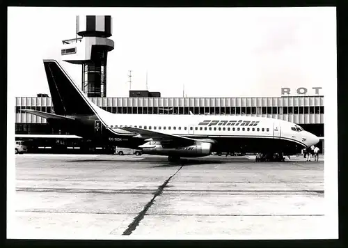 Fotografie Flughafen Rotterdam, Flugzeug Boeing 737, Passagierflugzeug der Spantax, Kennung EC-DZH