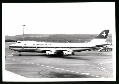 Fotografie Flugzeug Boeing 747 Jumbojet, Passagierflugzeug der Swissair, Kennung HB-IGA