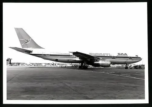 Fotografie Flugzeug Airbus A300, Passagierflugzeug der SAA, Kennung ZS-SOO