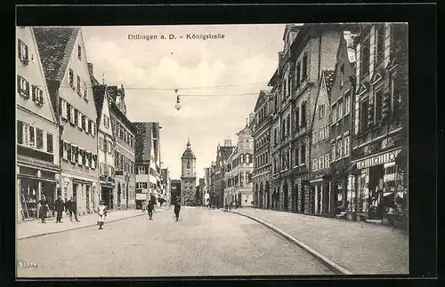 AK Dillingen a. D., Köngistrasse mit Geschäften