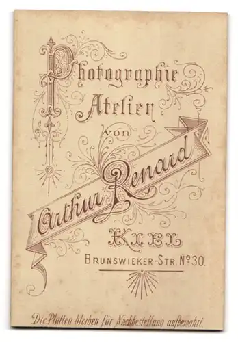 Fotografie Arthur Renard, Kiel, Brunswieker-Str. 30, Kleines Mädchen im modischen Kleid
