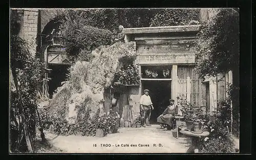 AK Troo, Le Café des Caves