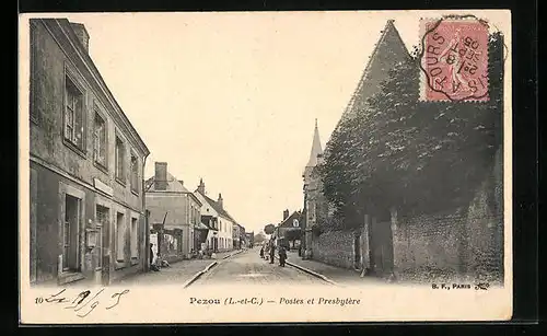AK Pezou, Postes et Presbytère
