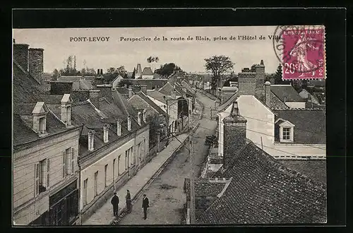 AK Pont-Levoy, Perspective de la route de Blois, prise de l`Hotel de Ville