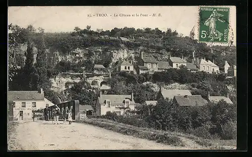 AK Troo, Le Coteau et le Pont