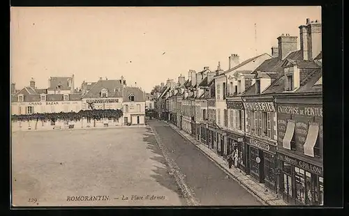 AK Romorantin, La Place d`Armes