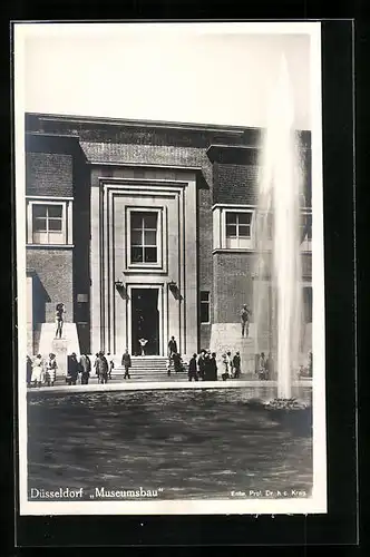 AK Düsseldorf, Grosse Ausstellung 1926, Museumsbau mit Fontäne