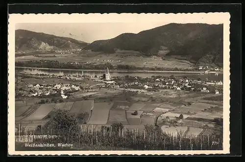 AK Weissenkirchen /Wachau, Gesamtansicht aus der Ferne